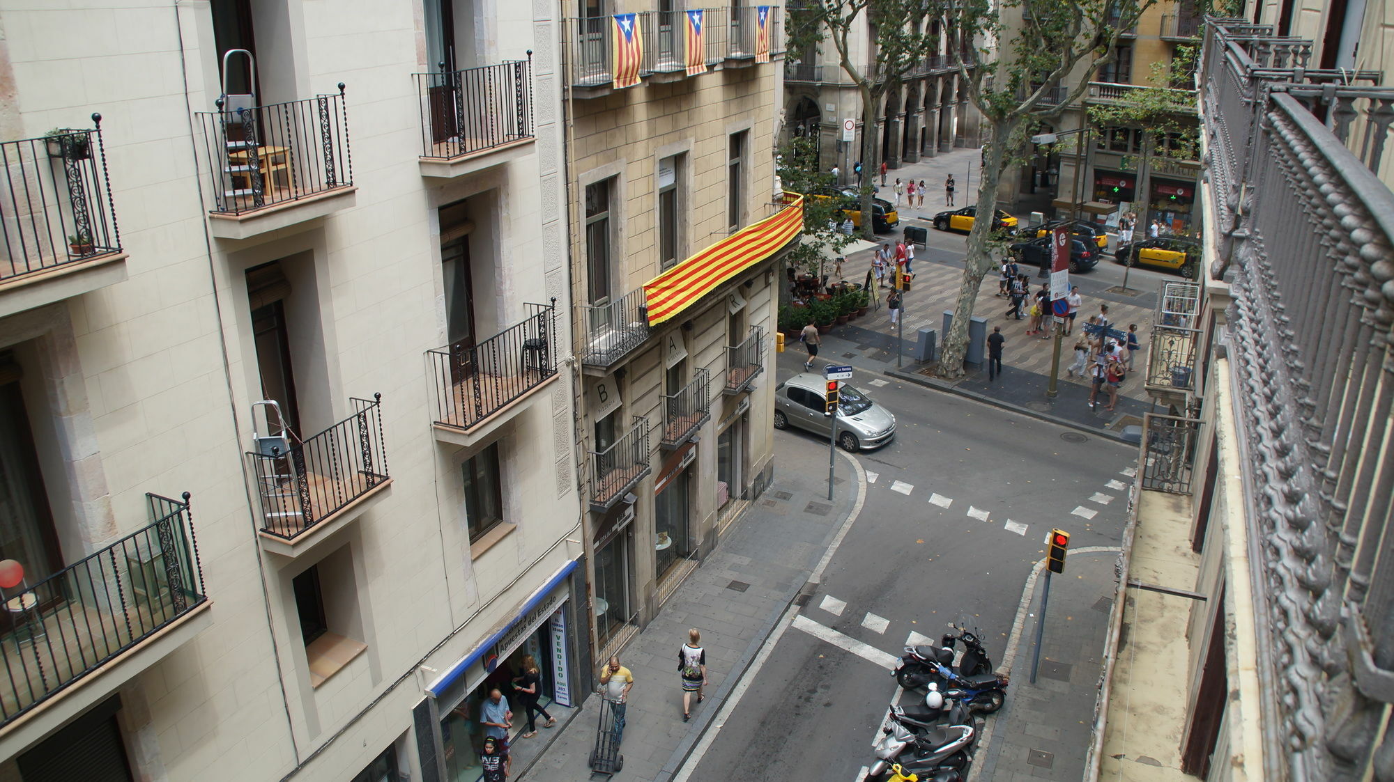 Hostal Mimi Las Ramblas Barcelona Exterior foto